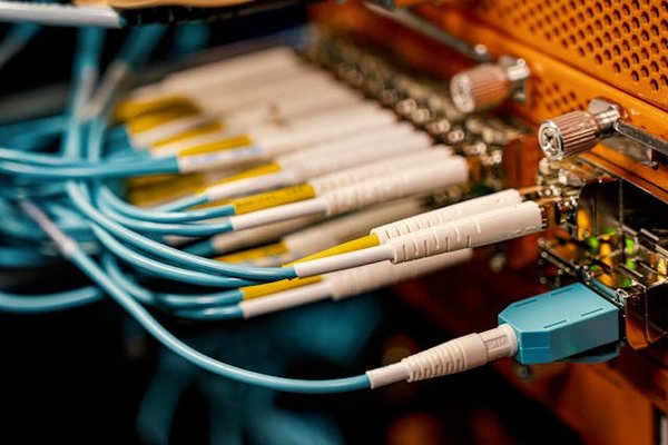 Optimisez votre connexion avec le câble fibre optique